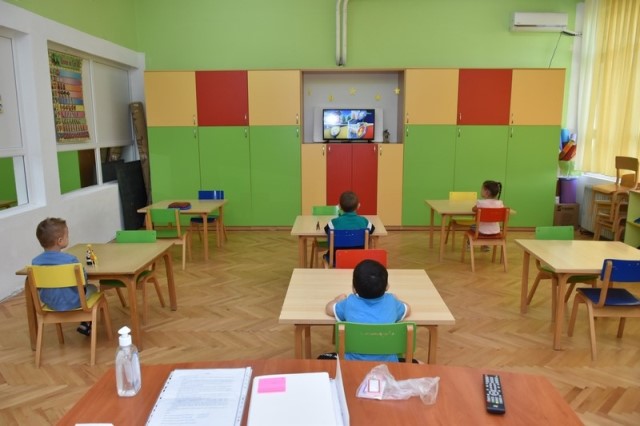 Pesë mijë fëmijë janë në pritje për një vend në kopshtet publike në RMV