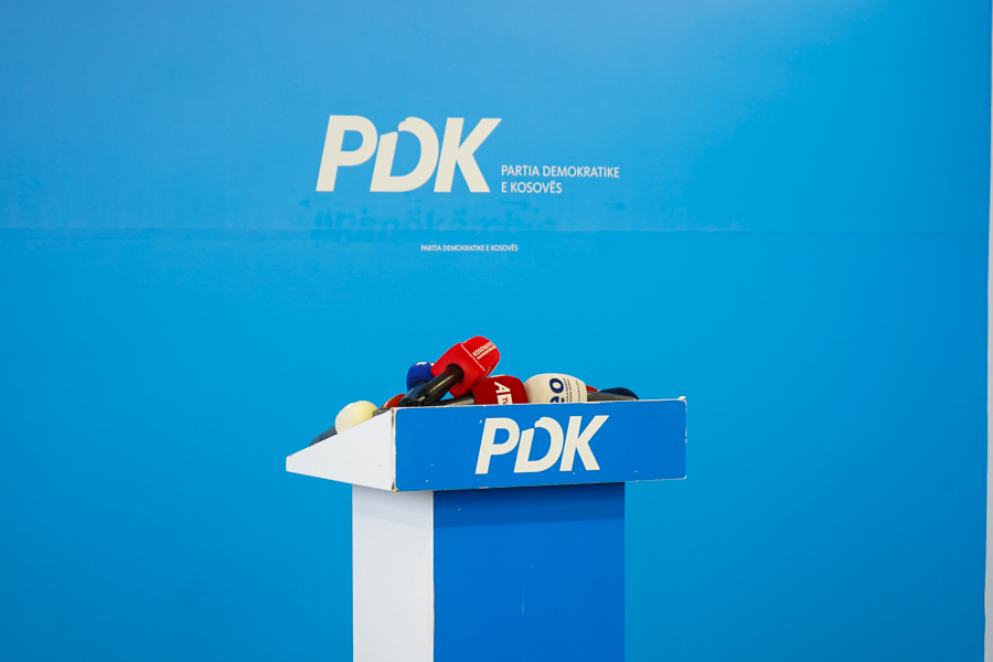 PDK refuzon ftesën për takim me Kurtin