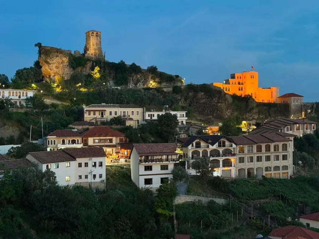 ”Forbes”: Shqipëria, thesari i fshehur i Ballkanit që ofron histori, natyrë dhe mikpritje