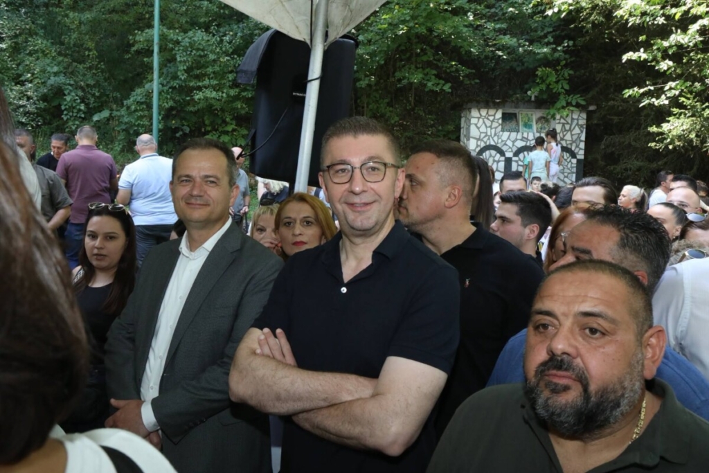 Mickoski për data-qendrat në Maqedoni: S’ka hapësirë për shqetësim, do të ndërtohen, kjo është e ardhmja e njerëzimit