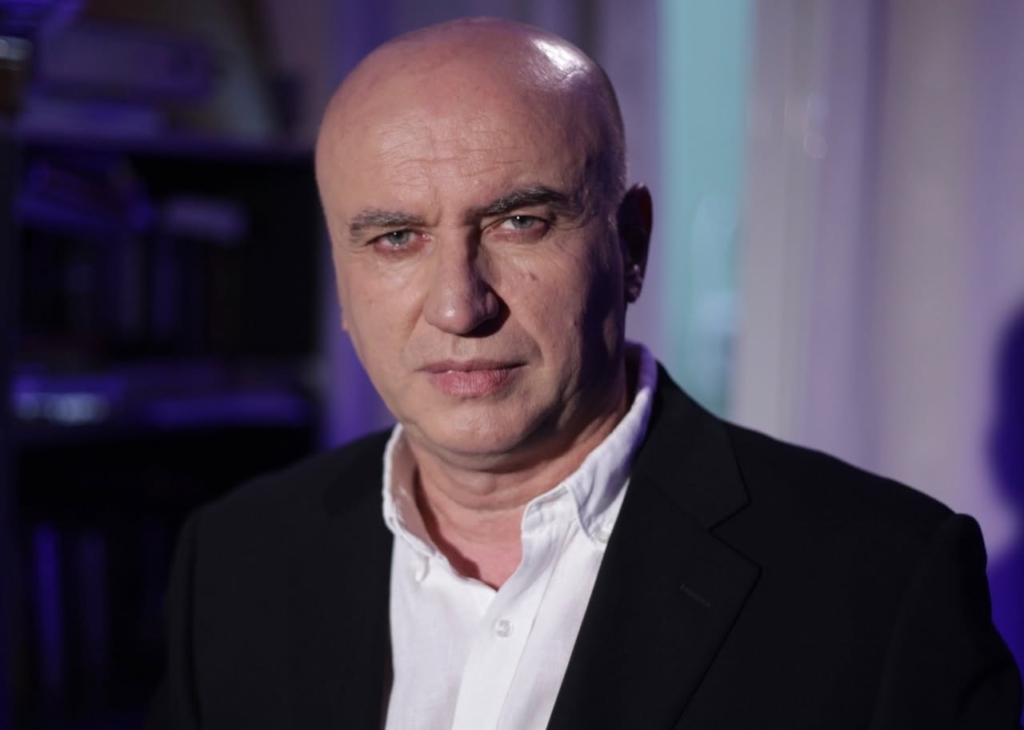 President nga zarfi