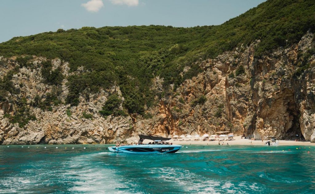 Shqipëria në kulmin e bumit turistik: Nga izolimi te destinacioni “must-see” i Evropës