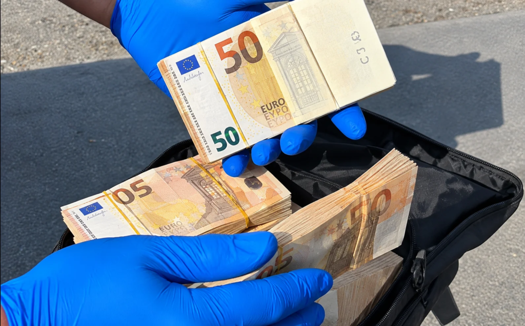 Shtetasi i Hungarisë kapet me 200,000 euro në Tabanoc