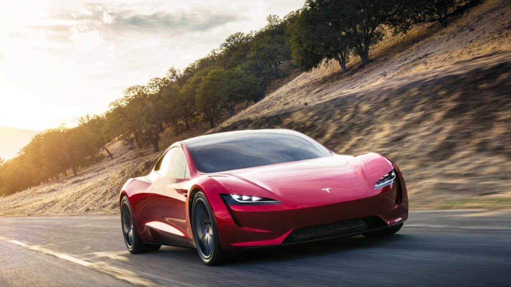 Pas 8 vitesh pritjeje, Tesla Roadster rikthehet me një premtim të çmendur: Makina që mund të fluturojë?!