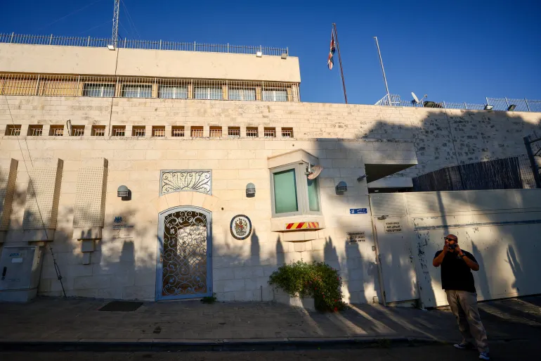 Britania përplaset me Izraelin, Tel Avivi mbyll konsullatën britanike në Jerusalemin lindor