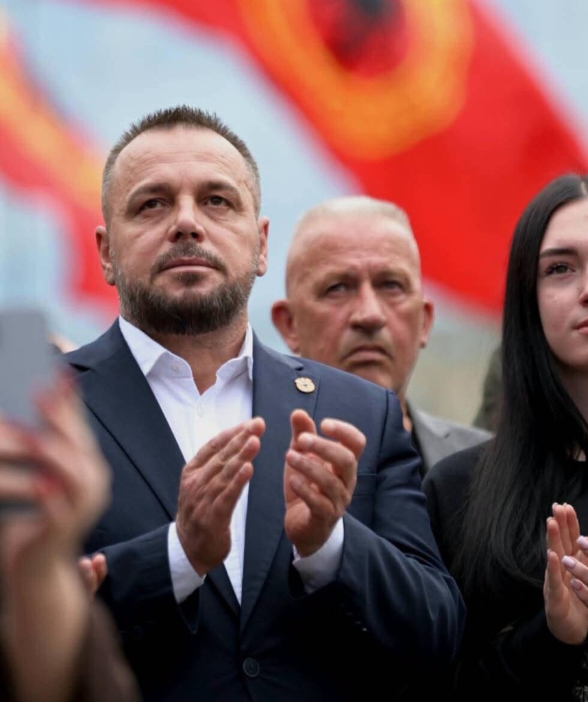 Maqedonci: Në kërkim të drejtësisë për bashkëluftëtarët që po gjykohen në Hagë