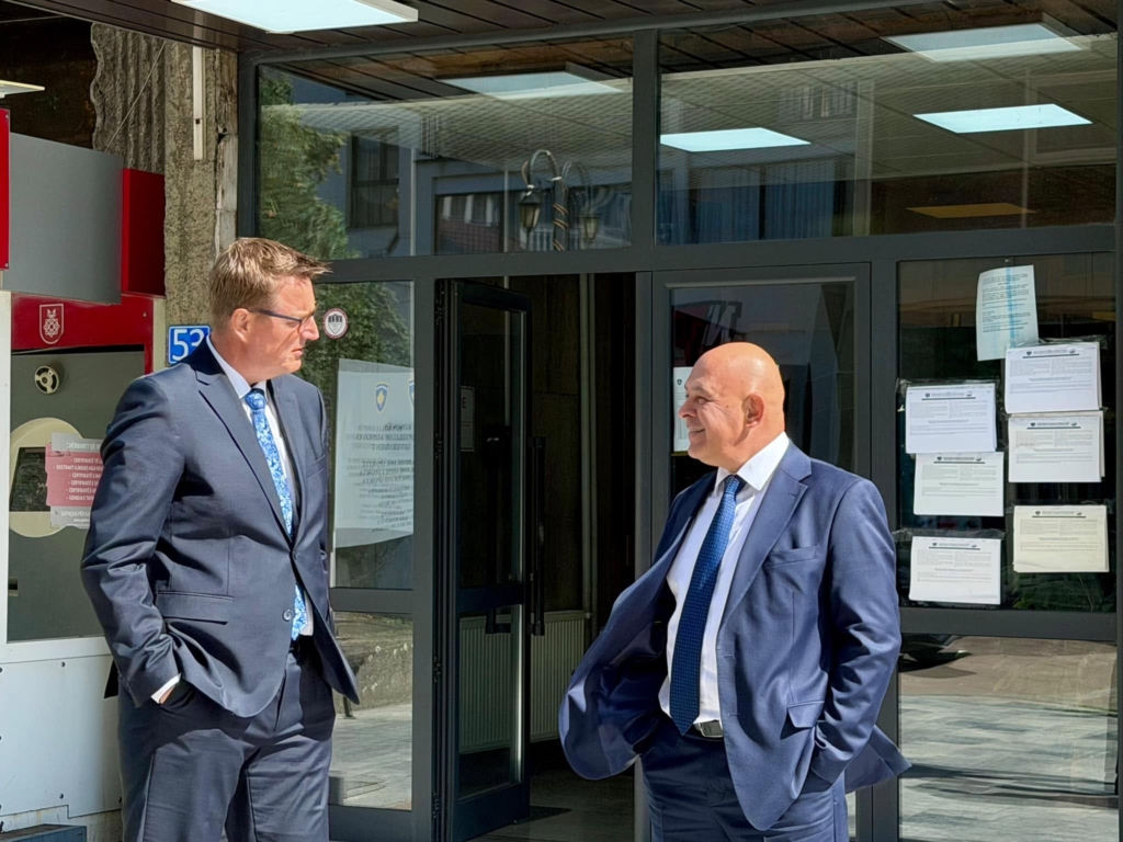 Gjini pret ambasadorin e Sllovenisë, diskutojnë për zhvillimet në Kosovë