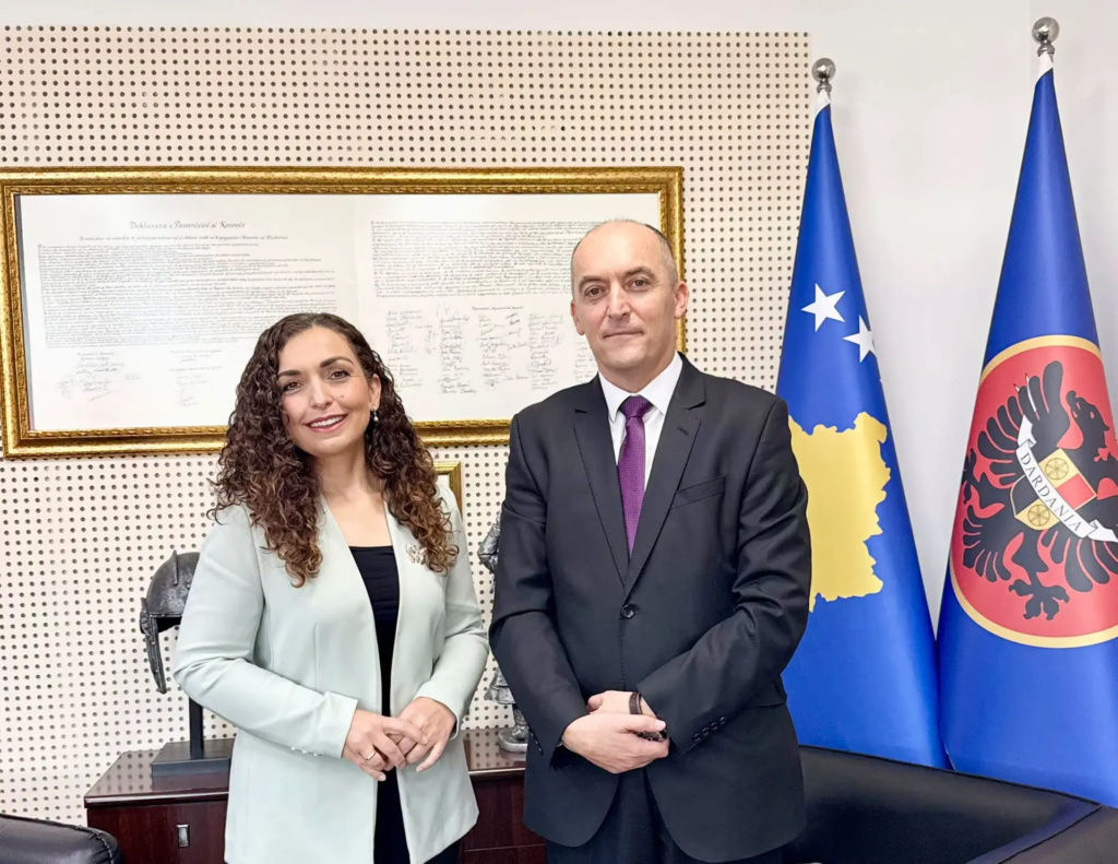 Osmani për Sejdiun: Gatishmëria për t’i shërbyer vendit dhe dinjiteti i tij meritojnë falënderim