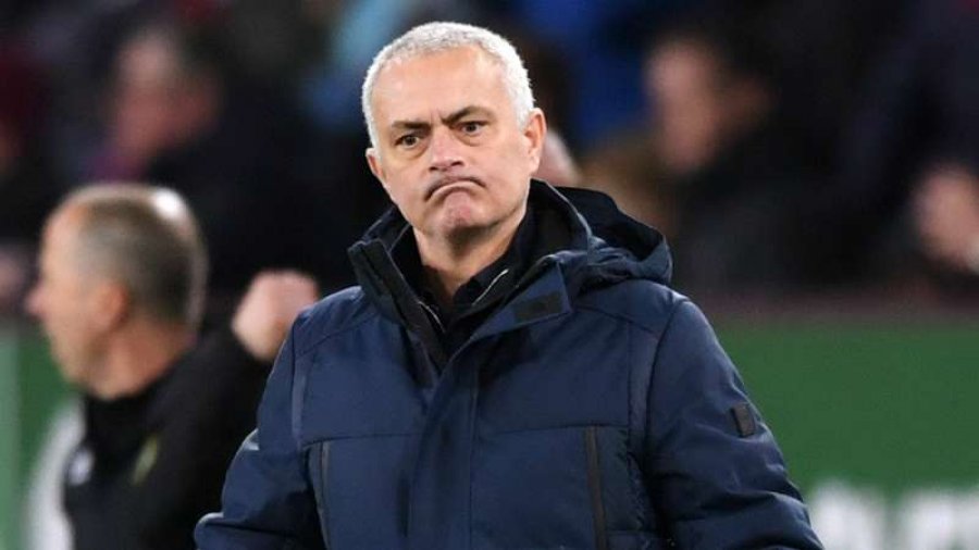 Mourinho ka disa fjalë për lojtarët e tij, pas humbjes nga Betisi