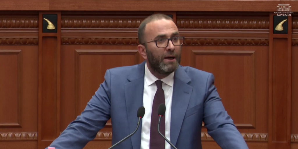 Bardhi: Qeveria po përgatit KAYO-n edhe në shëndetësi, socialistët janë kthyer në noterë të Edi Ramës