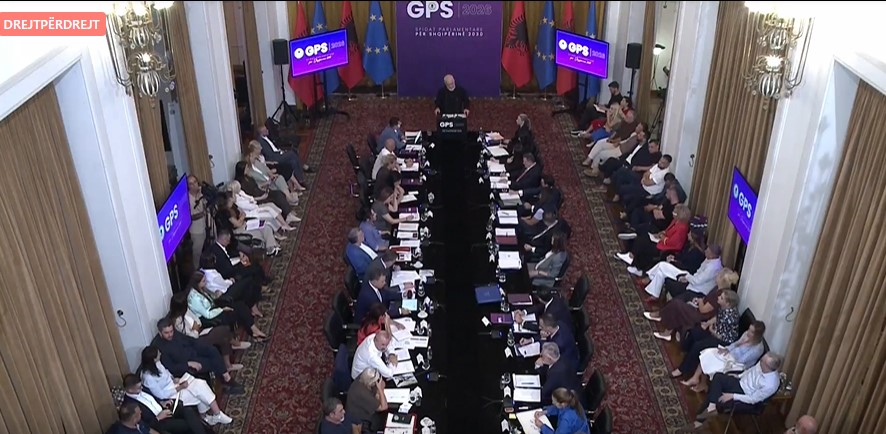 Rama sulmon KLGJ dhe KLP: Kur është paga e pamjaftueshme për ta, imagjino për administratën