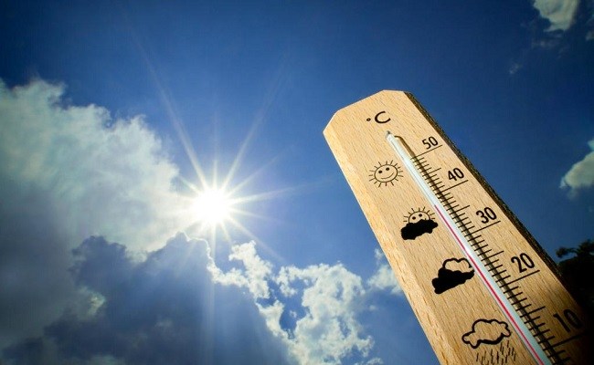 Mot me diell dhe i ngrohtë, temperatura deri në 33°C