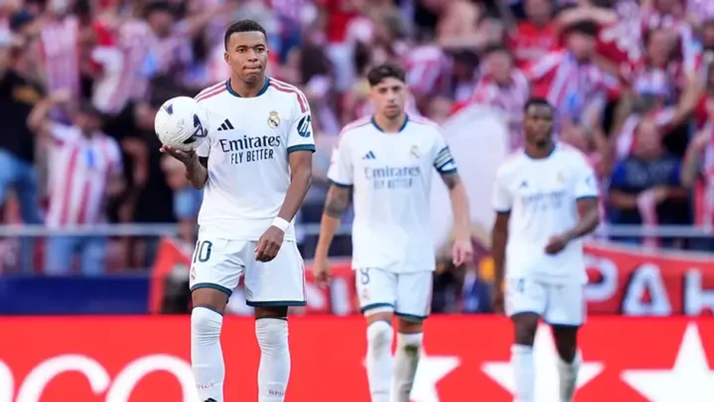 “Na shkatërruan, gjyqtar frikacak”, yjet e Real Madridit ‘shpërthejnë’ në akuza pas humbjes nga Atletico