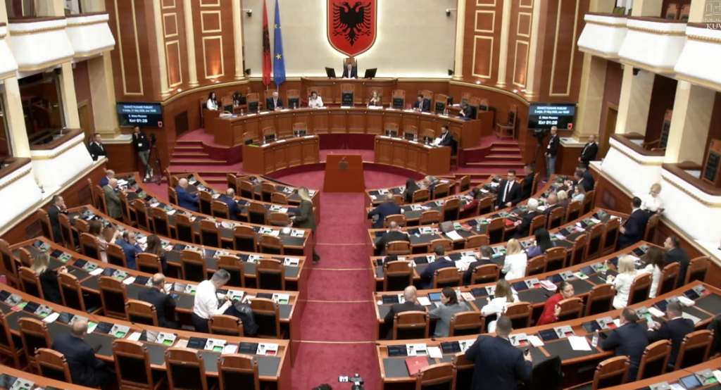 Zbardhet data, ja kur nisin punimet e Kuvendit, brenda shtatorit votohet për pagat e gjyqtarëve dhe prokurorëve