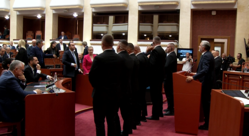 Vlora Hyseni, rrëzohet kërkesa e PD-së për debat me Ramën/ Tensione në Kuvend!