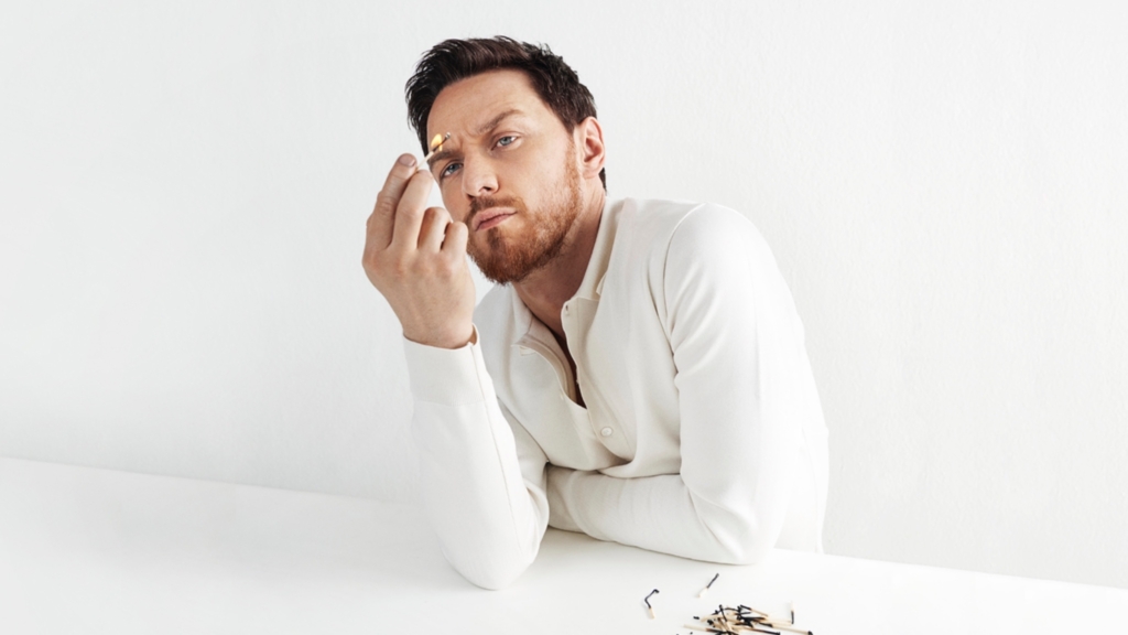 James McAvoy zbulon se dikur donte të bëhej prift? “Kur fillova të mendoja për…”