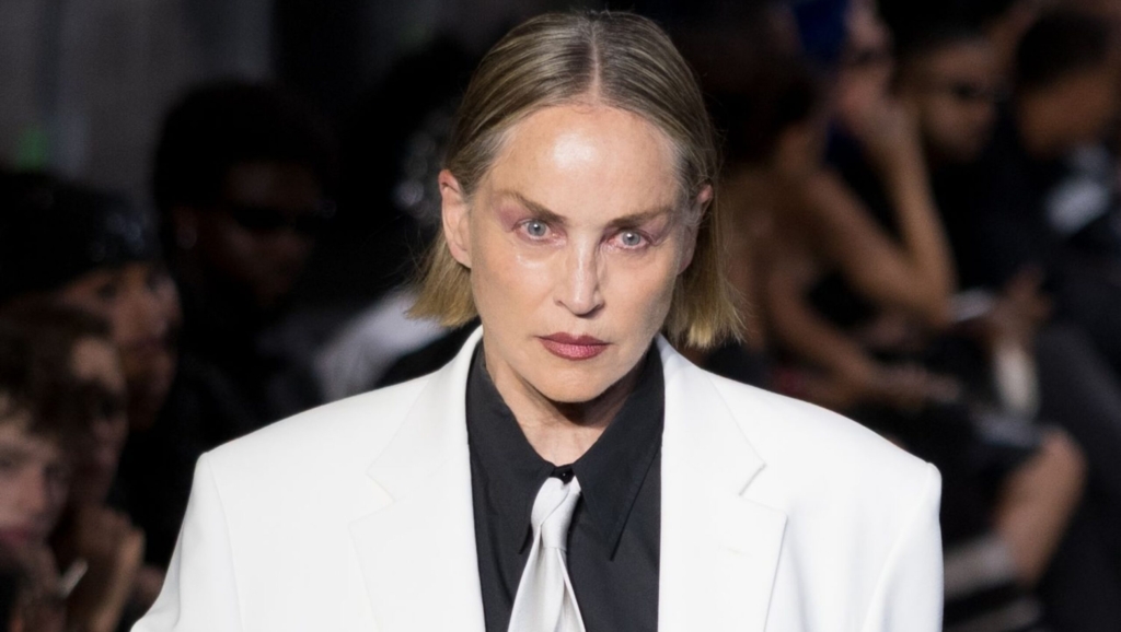 Sharon Stone zbulon pse njerëzit ende kanë frikë prej saj? “Uleshin përballë meje dhe…”