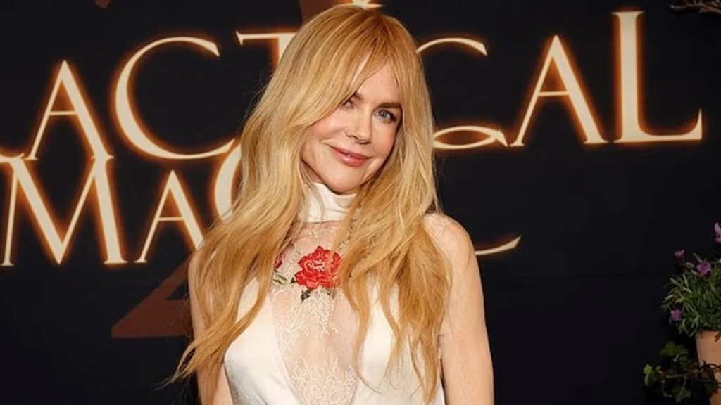 Nicole Kidman mahnit në Sydney me një dukje elegante!