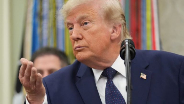 Trump refuzon propozimin për rihapjen e Ngushticës së Hormuzit, Irani thotë se po pret qëndrimin përfundimtar të SHBA-së