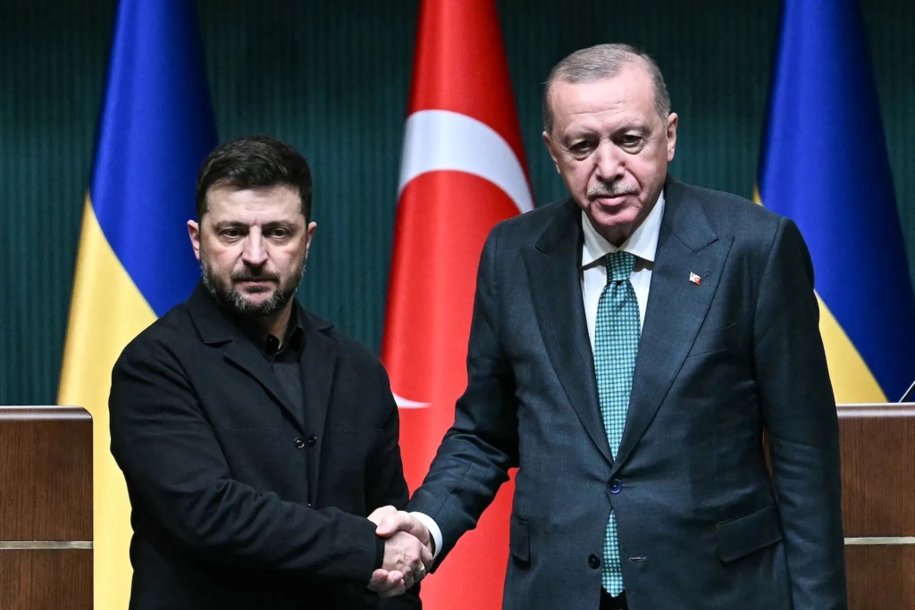 Erdogan i kërkon Zelensky-t ndalimin e sulmeve ndaj anijeve tregtare në Detin e Zi!