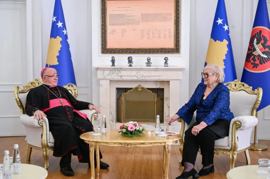 Shiroka Pula takon ipeshkvin Dodë Gjergji, vlerëson kontributin e Kishës Katolike
