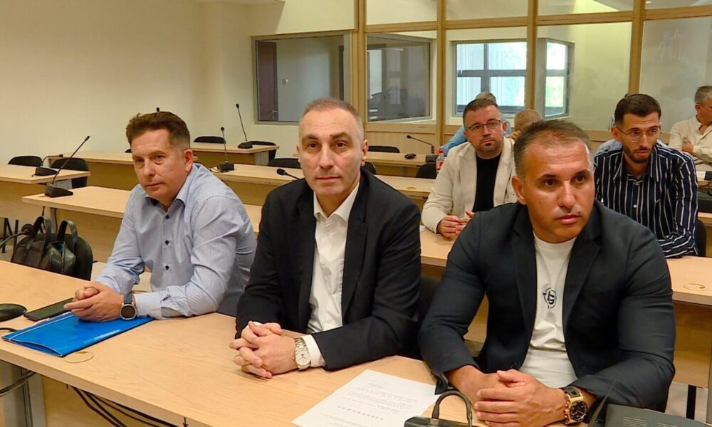 Artan Grubi lirohet nga arresti shtëpiak