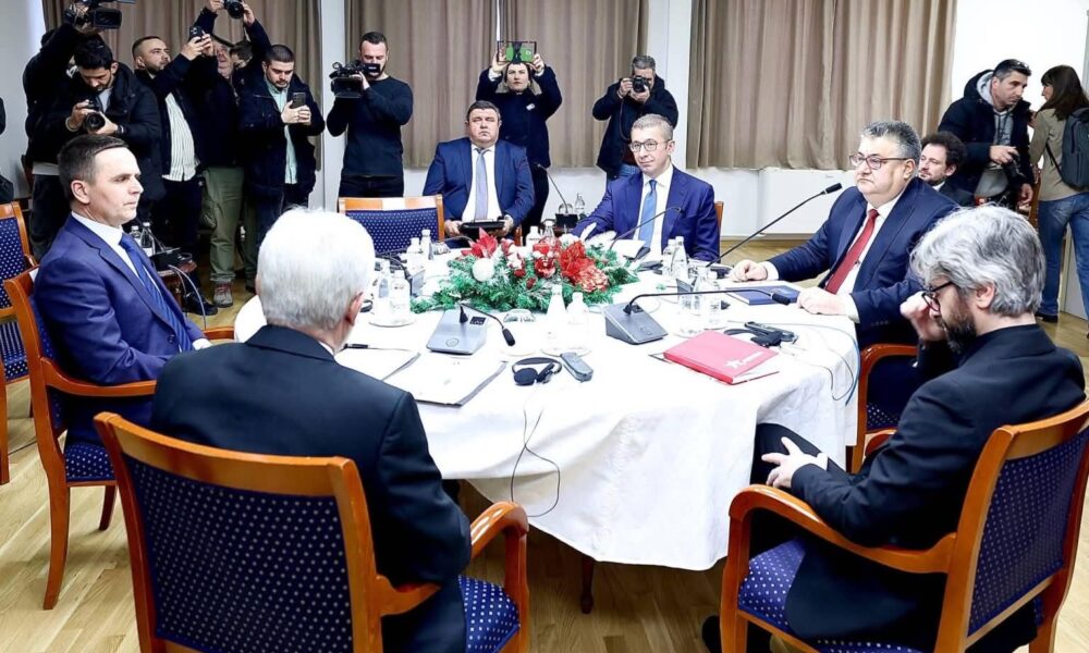 BDI dhe VLEN në rënie, liderët shqiptarë humbin terren – 41% e qytetarëve pa orientim partiak!