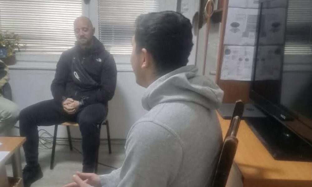 Burgu nuk e ndal dijen: I dënuari në Ohër përfundon me sukses shkollën e mesme