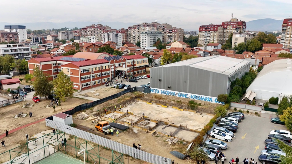 Mexhiti: Po vazhdojnë punimet për ndërtimin e pishinës së re në shkollën “7 Marsi” në Çair