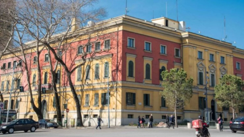 Buxheti i vitit të ardhshëm kalon 10 miliardë eurot, pensionet marrin pjesën kryesore, zbardhet shuma për investimet publike