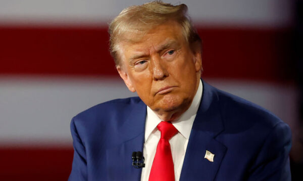 Trump prezanton sërish planet për ta riemërtuar Ngushticën e Hormuzit në “Ngushtica Trump”: Duket sikur po bëj shaka