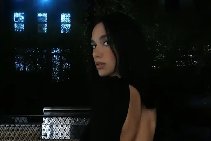 Dua Lipa zbulon detaje emocionuese nga jeta martesore dhe planet për fëmijë