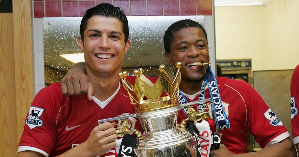 Evra në mbrojtje të Cristiano Ronaldos: Nuk mund të hedhësh poshtë 25 vite histori, respektojeni