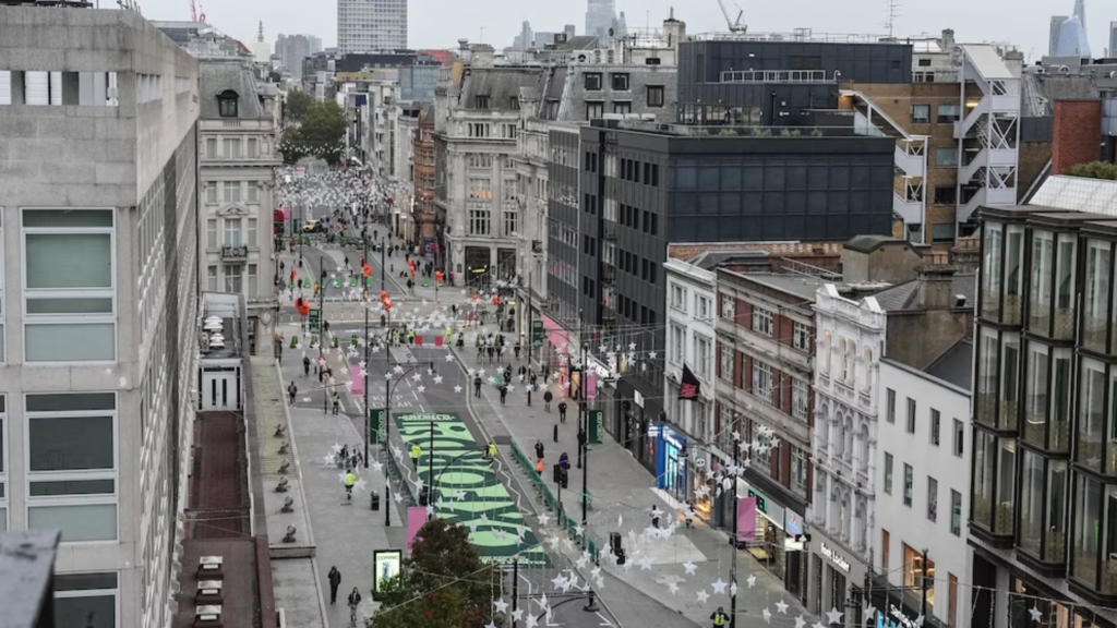 Londra ndryshon një nga rrugët më të famshme të blerjeve/Oxford Street kthehet në hapësirë për këmbësorët!