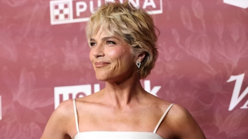 Selma Blair arrestohet pas incidentit në avion? Dyshohet se kafshoi stjuardesen?