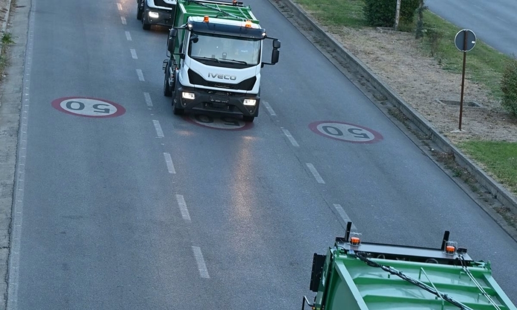 Fundi i kaosit me mbeturinat në Shkup? Vijnë automjete të reja dhe 3.300 kontejnerë